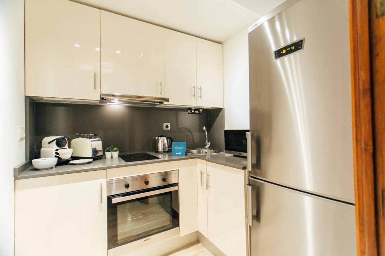 New With Height- 2Bd 1Bth- Pajaritos Apartamento Sevilha Exterior foto
